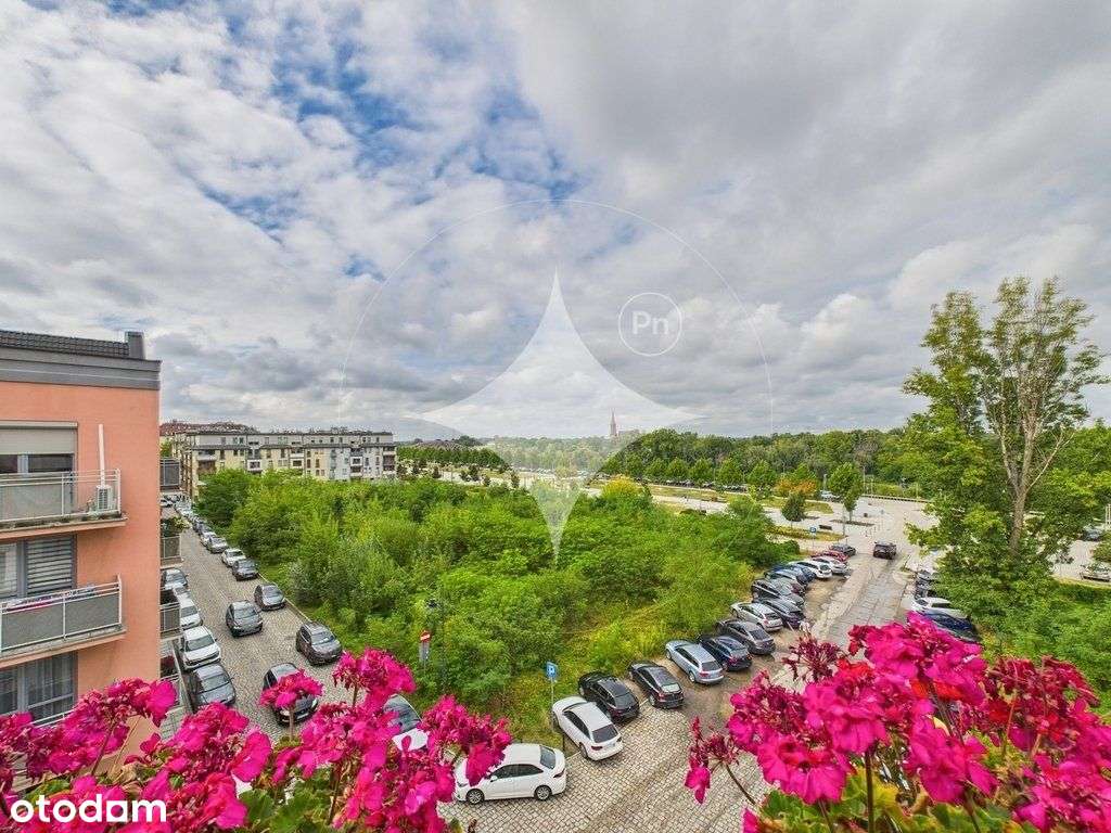 Dwupoziomowe mieszkanie na Starówce z piwnicą-5