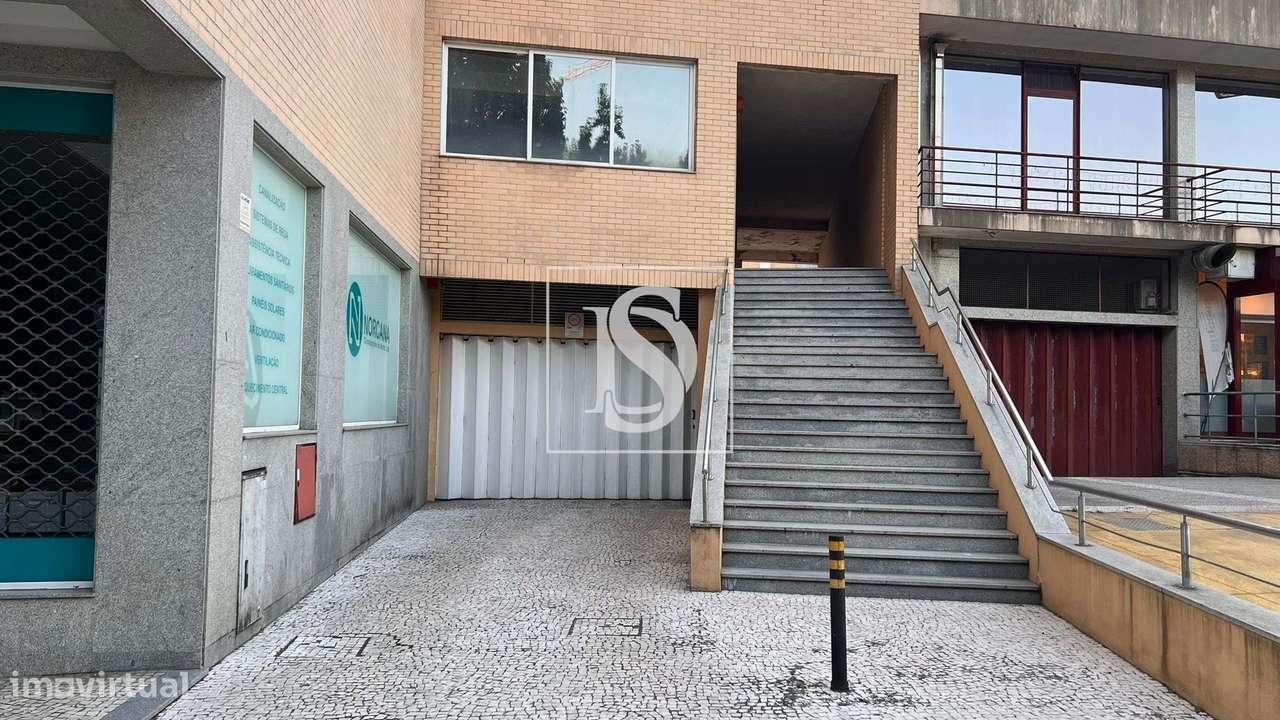 Garagem em Vila nova de Famalicão - Grande imagem: 2/7