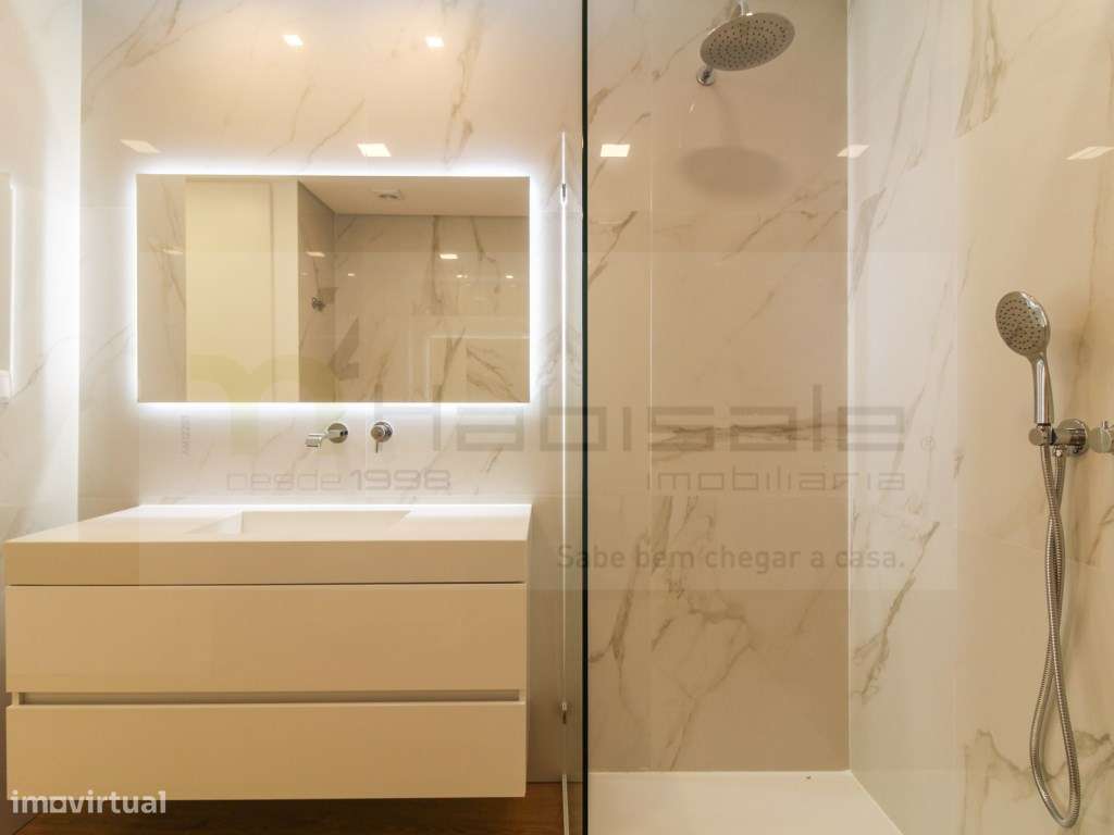 Moradia de Luxo com elevador, piscina e vista panorâmica, em Loures-23