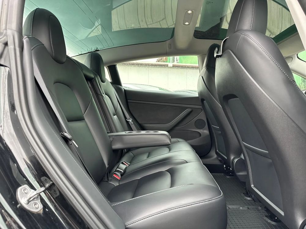Tesla Model 3 Langstreckenbatterie Allradantrieb Dual Motor - 16