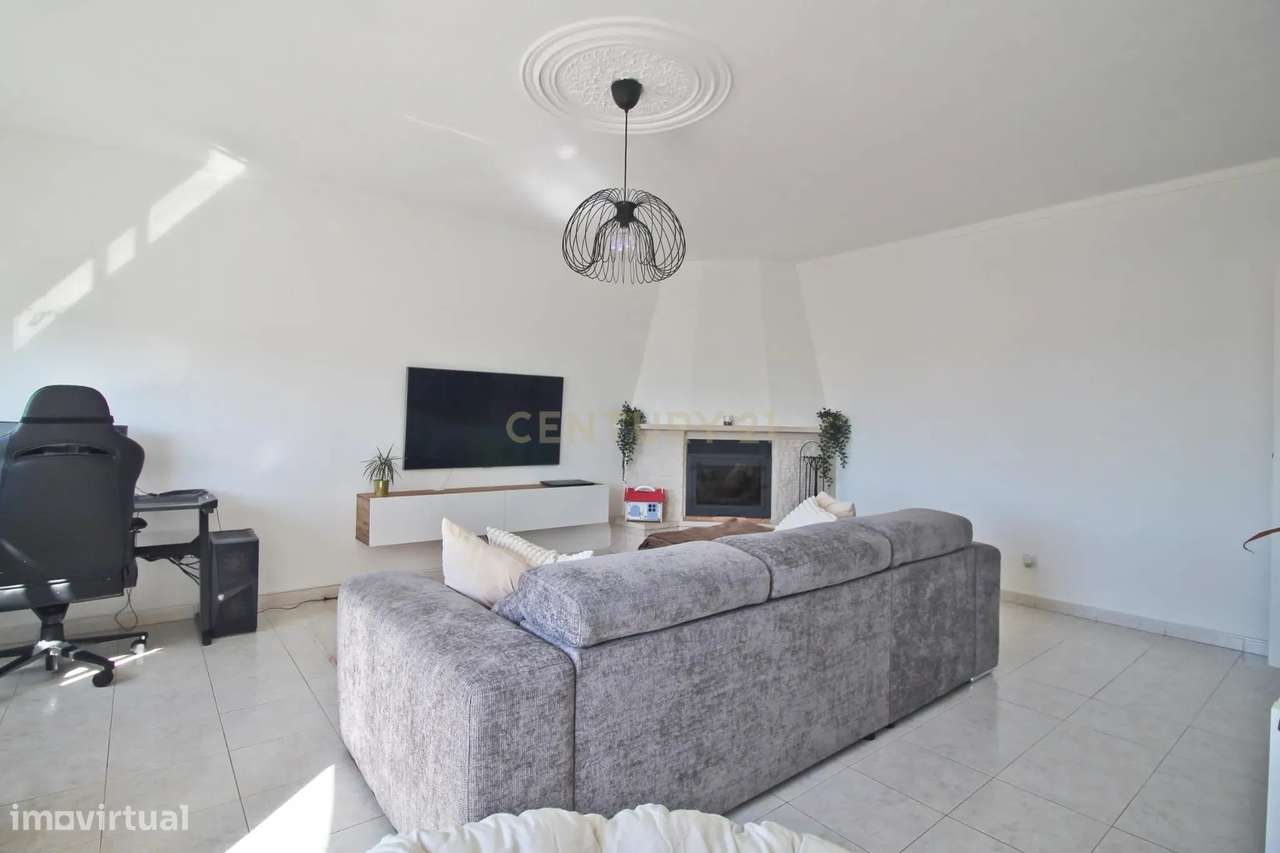 Apartamento T2 situado em Odiáxere, lagos.-3