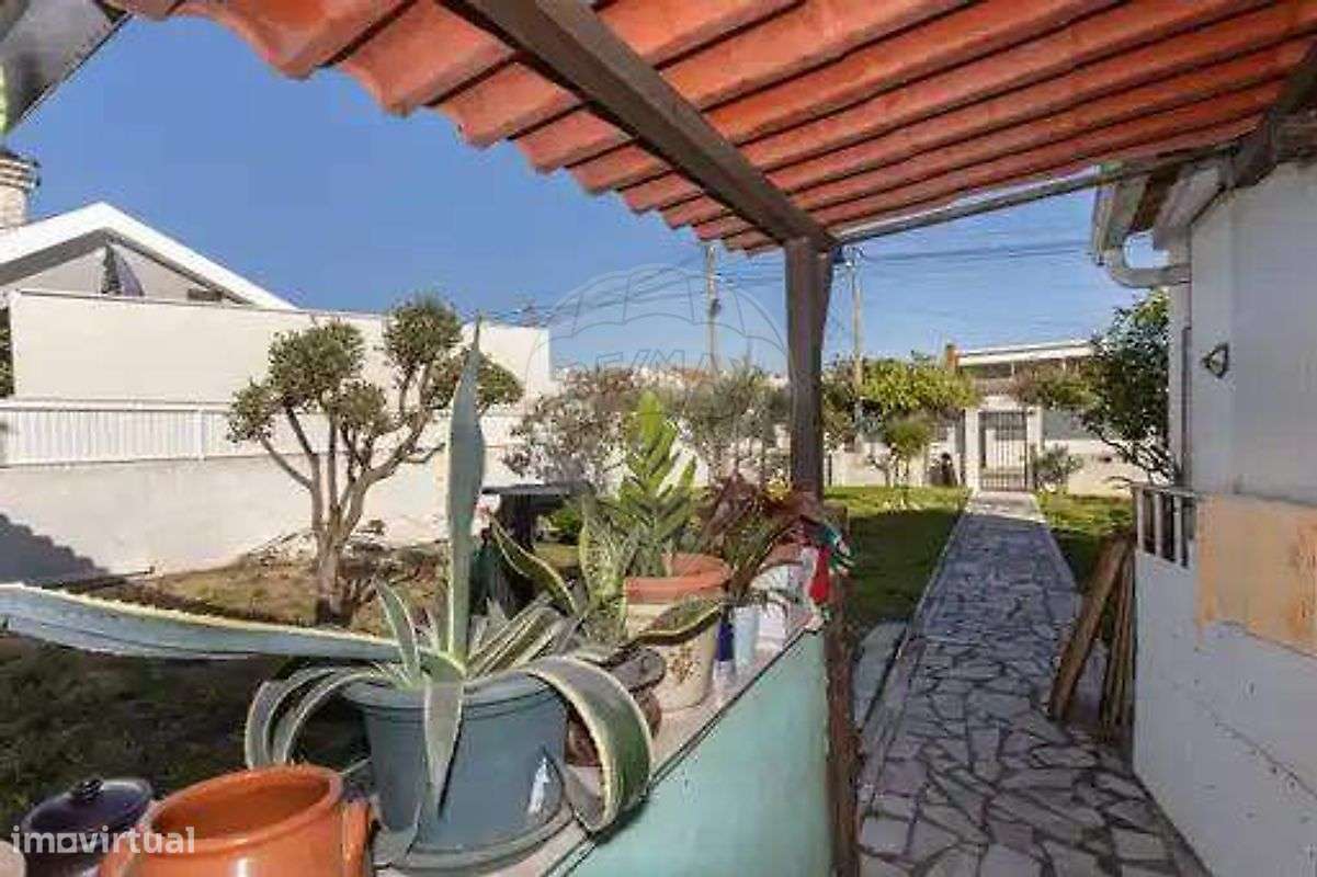 Moradia T6 para venda-45