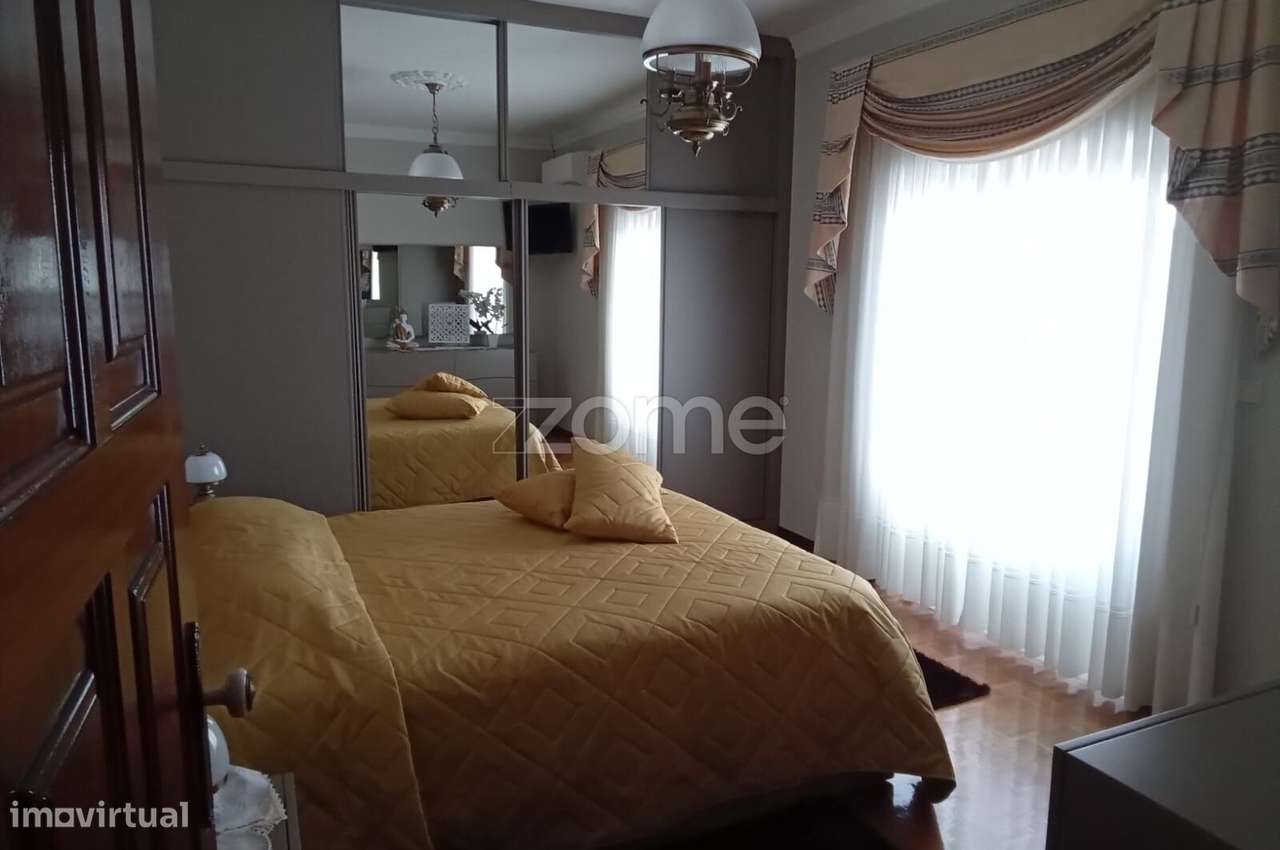 Moradia com 3 frações independentes habitacionais-40