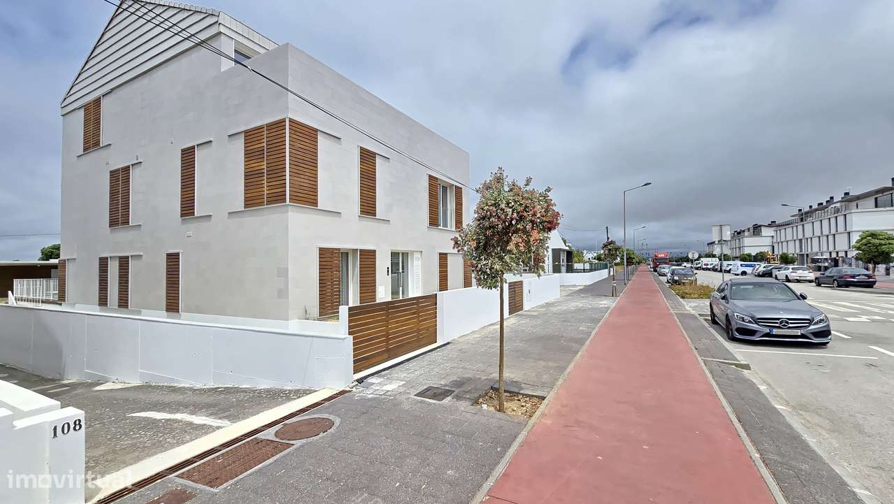 Arrendamento Apartamento T2 novo, na Praia da Barra - Grande imagem: 2/58