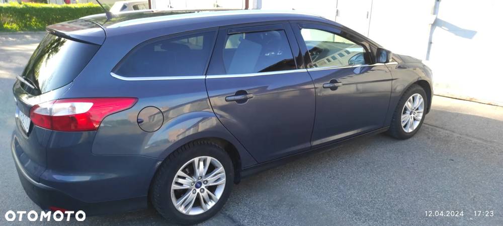 Ford Focus 1.6 Trend - 40