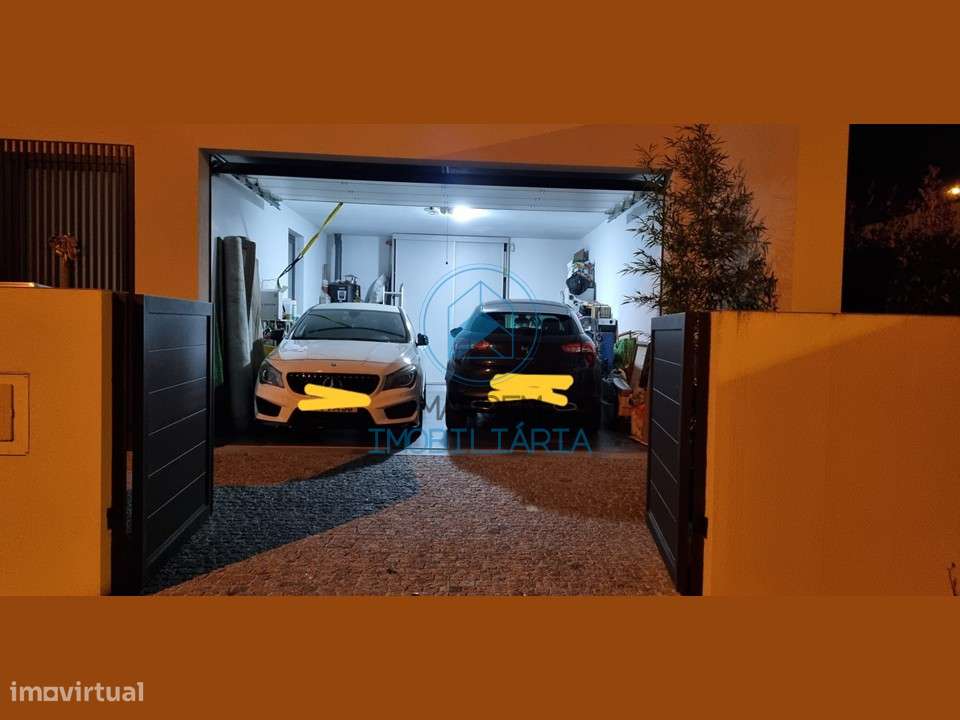 Moradia térrea individual – Painéis; AC; Lareira, Garagem-6