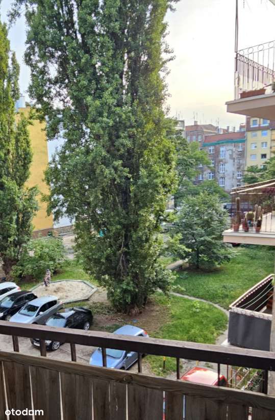 45 m2 , 2 pokoje, 2 balkony, centrum, UCZELNIE. Wyszyńskiego-10