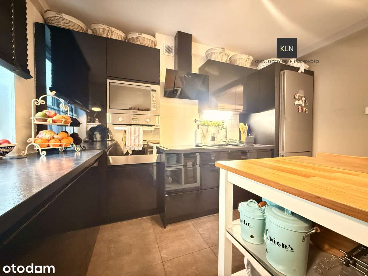 Ładne mieszkanie na Starówce na pierwszym piętrze-2