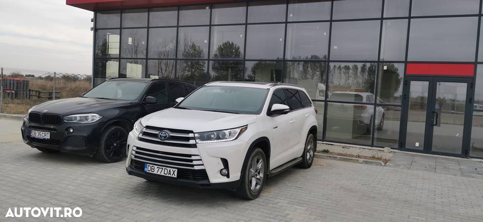 Toyota Highlander - 1