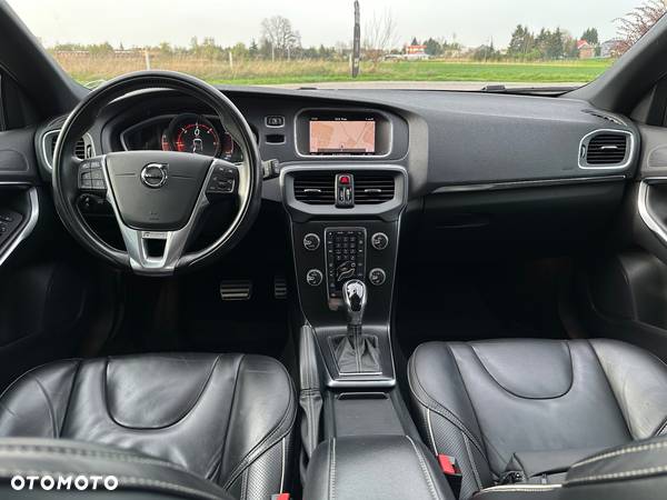 Volvo V40 D3 Geartronic RDesign - 10