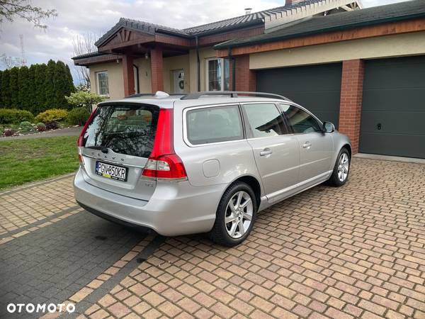 Volvo V70 - 3