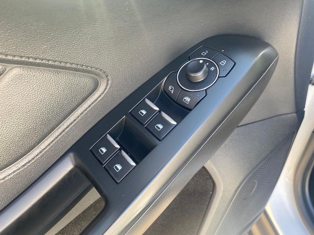 Ford Focus - foto 14
