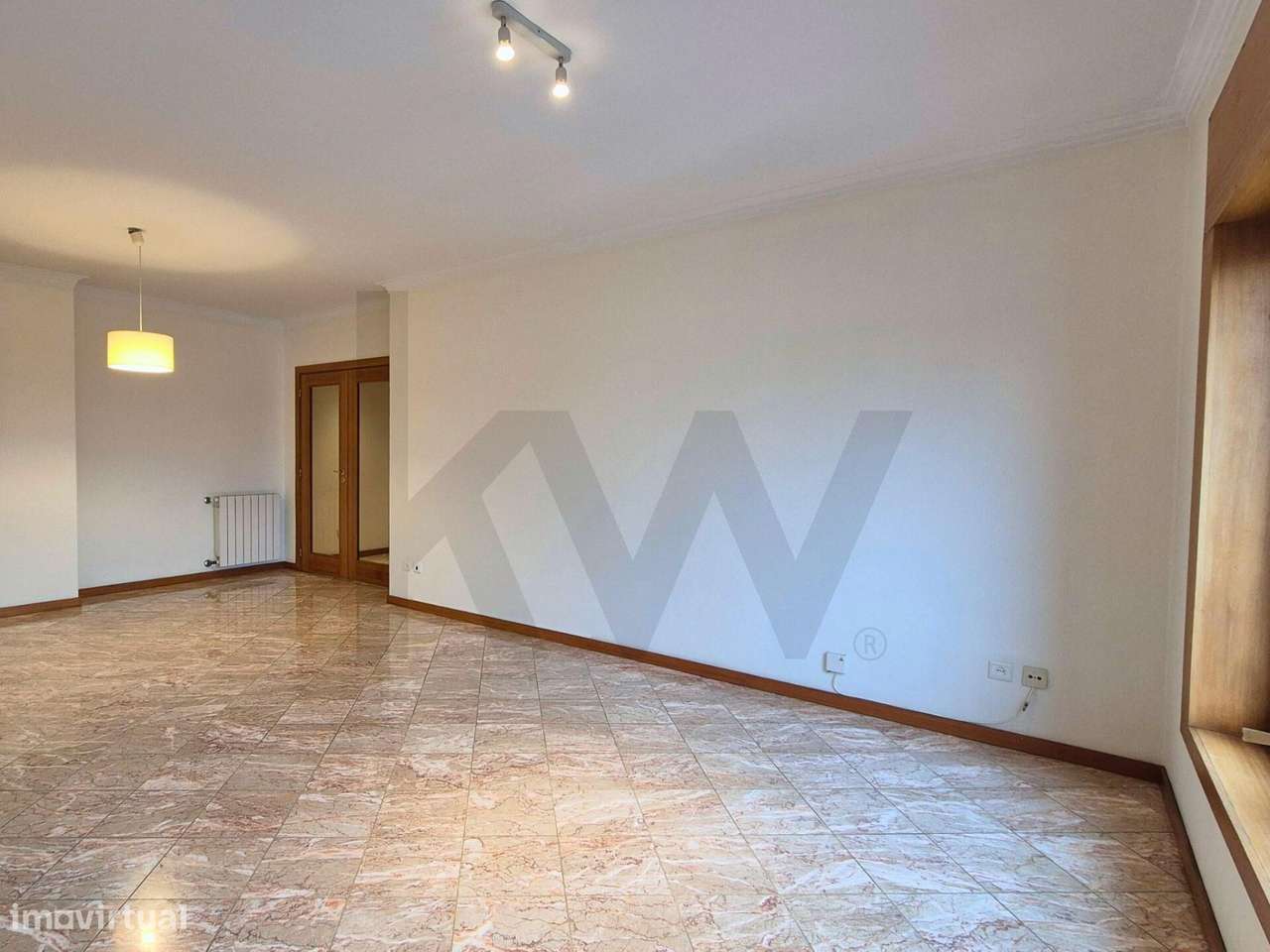 Apartamento T2 com garagem em Lordelo do Ouro, Porto - Grande imagem: 5/25