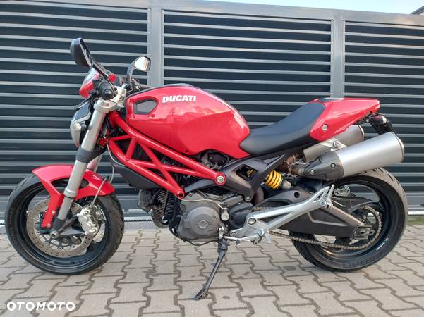 Ducati Monster - 12