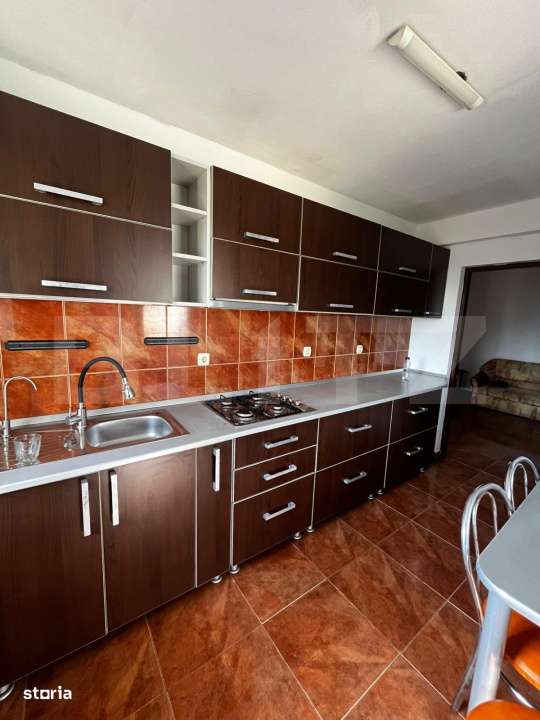 Apartament cu 3 camere, loc de parcare, zona Hotel Diana - Imagine principală: 1/10