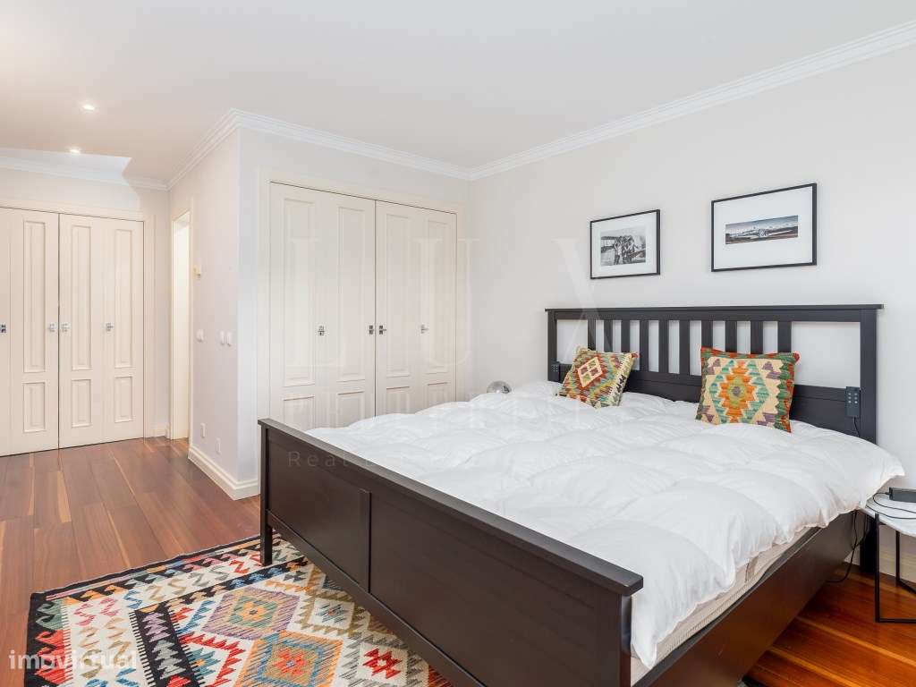 MORADIA T4 COM PISCINA E VISTA PARA O GOLF NO ESTORIL-16