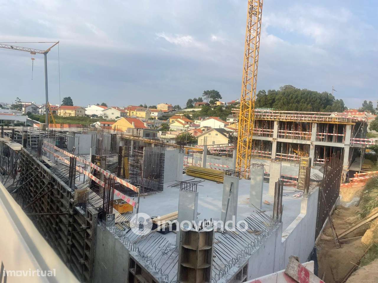 Apartamento T2 novo, com vista Rio, no Empreendimento D'Ouro Mar-18
