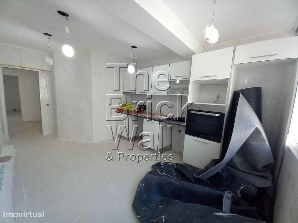 Apartamento T3  transformado em T4 em remodelação  no Forte da Casa - Grande imagem: 5/35