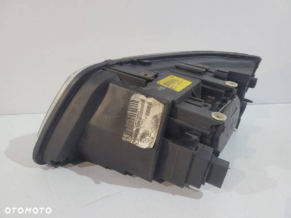 Volkswagen T5 Lampa przednia H7 R - 13663 - 5