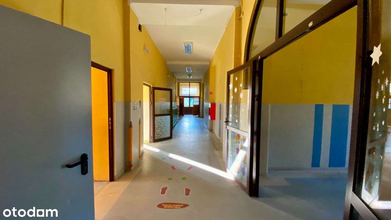 Nieruchomość idealna na szkołę, przychodnię, apartamenty-7