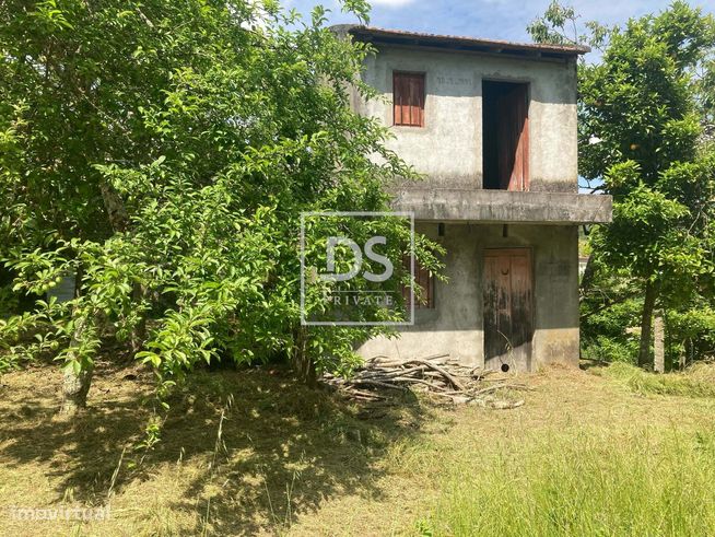 Moradia, 4 206,50 m², Paredes de Viadores e Manhuncelos-14
