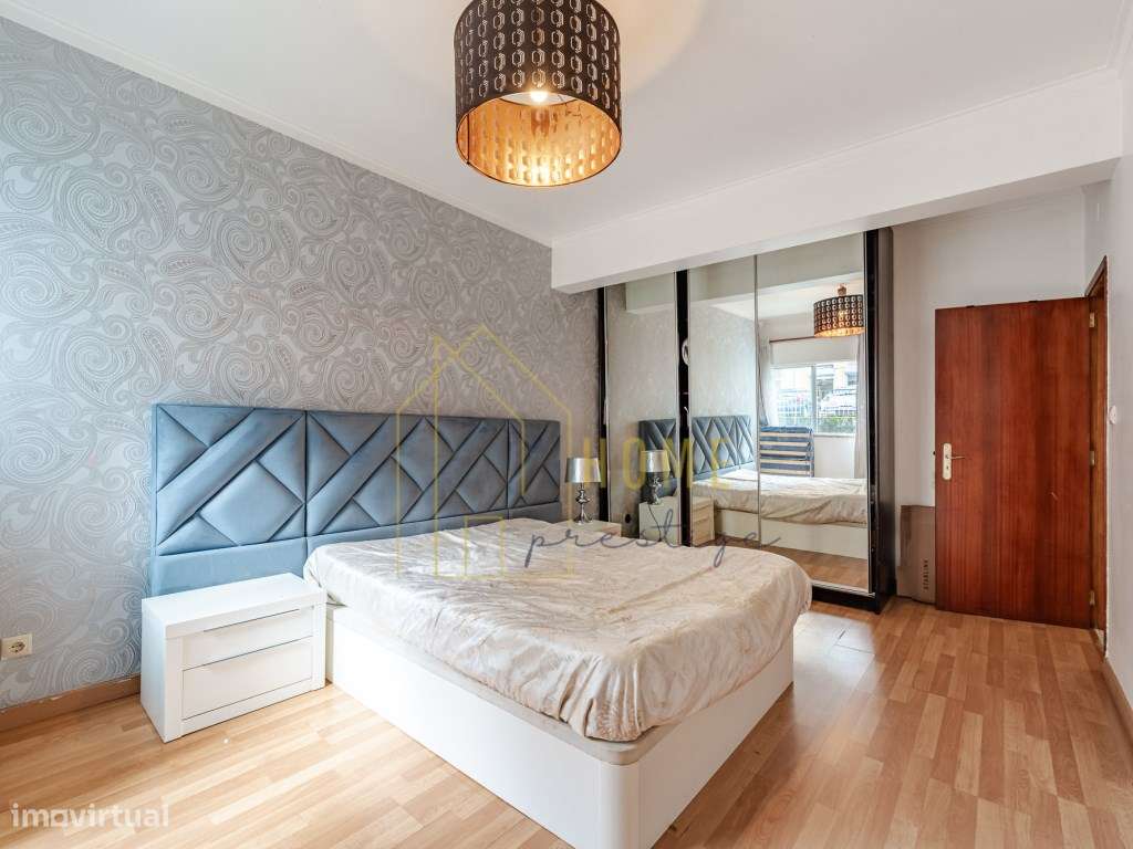 T3 convertido em T4 com Elevador | Junto ao Metro da Reboleira-5