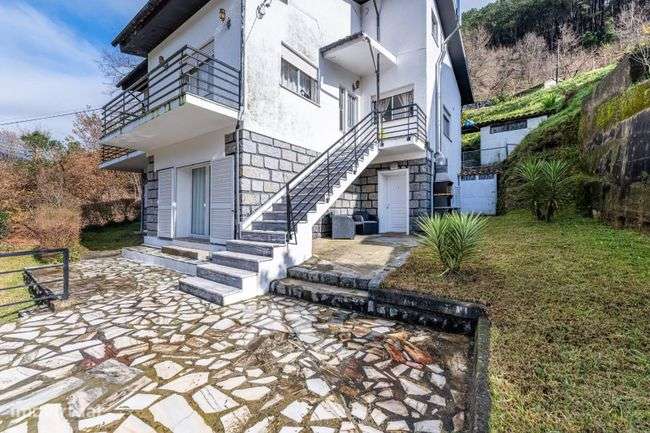 Moradia T5 à venda em Terras de Bouro - Vilar da Veiga - Grande imagem: 3/32