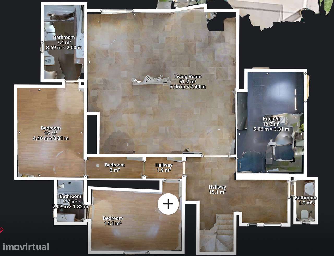 Moradia T4 Renovada | 3 Suites | Lote 900m2-25