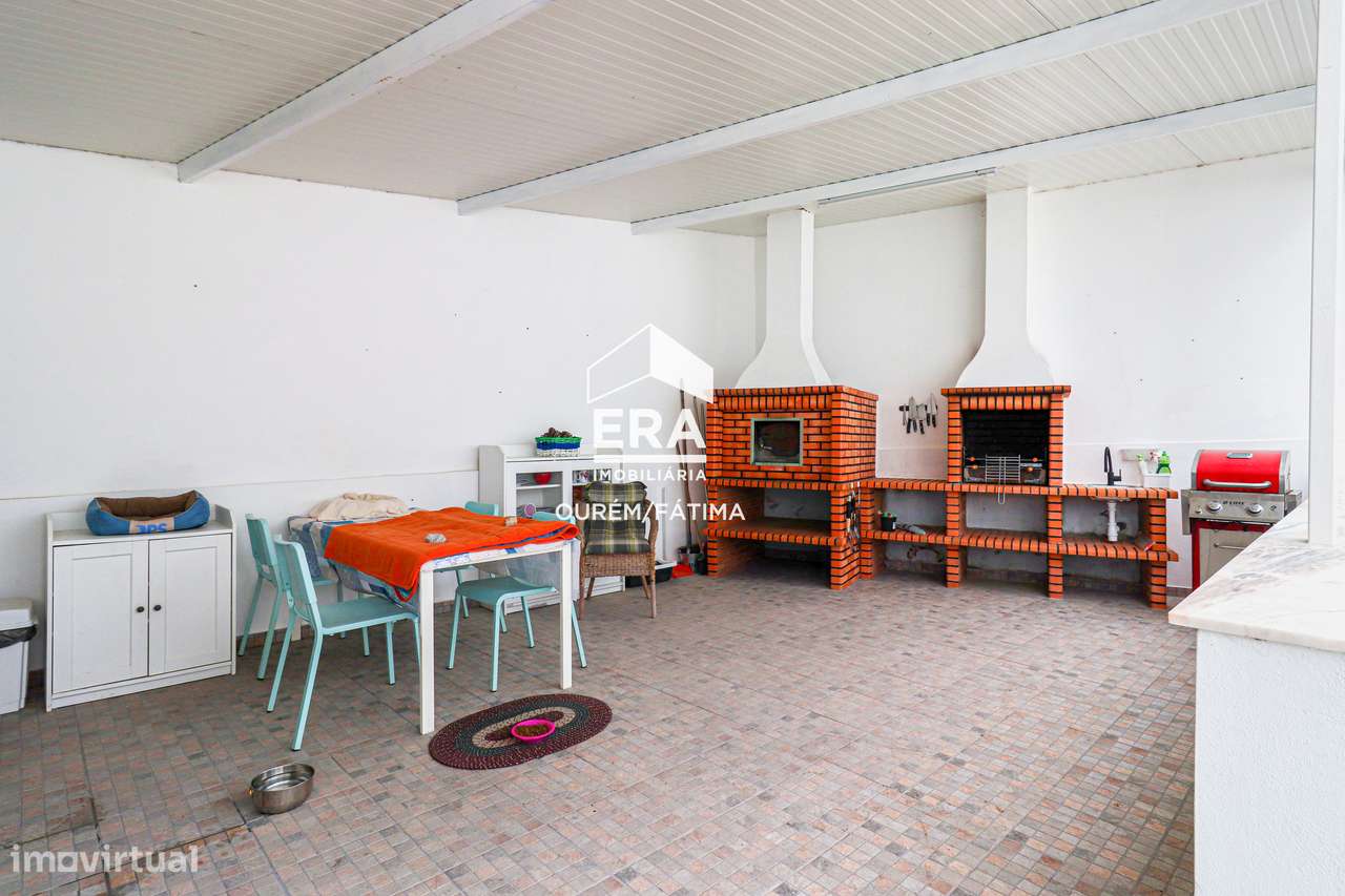 Moradia isolada T3+1-42