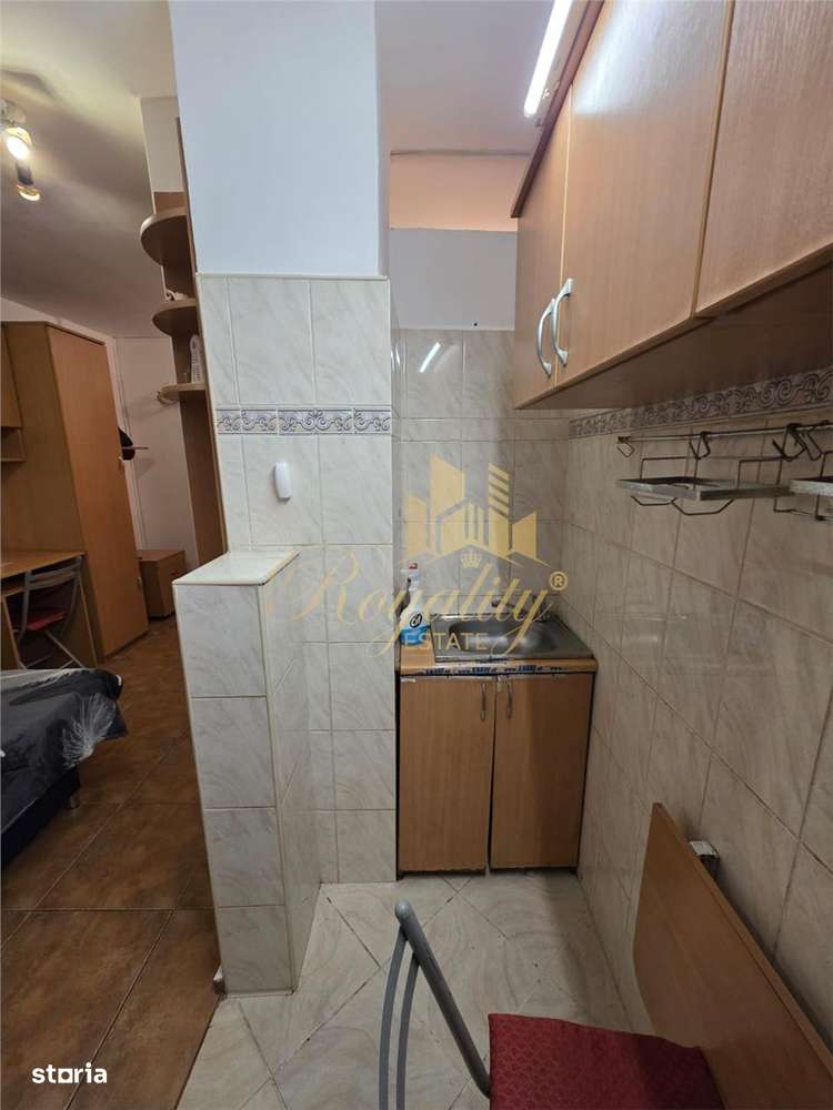 Girocului, Garsoniera, CENTRALA PROPRIE, parter, bloc de apartamente-5