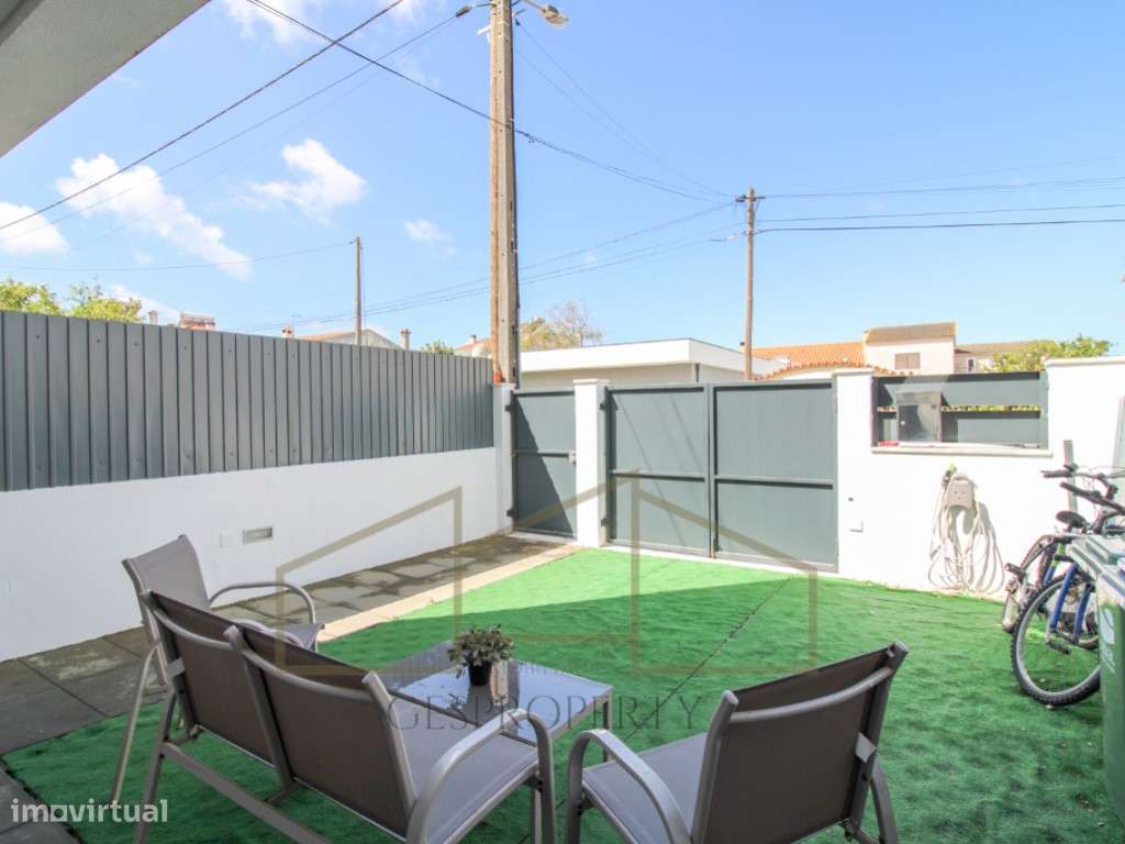 Moradia T3 nos Redondos, em Fernão Ferro-51