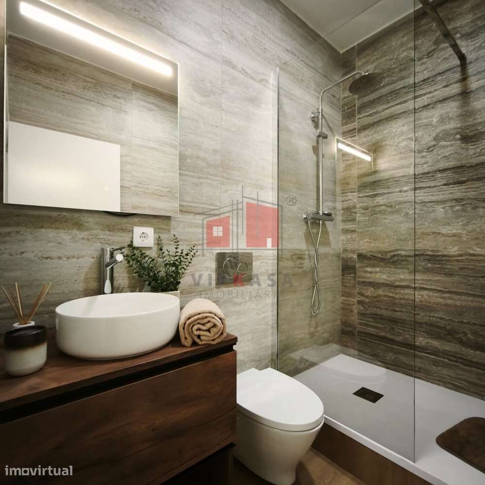 Apartamento T3 Remodelado em Benfica-26