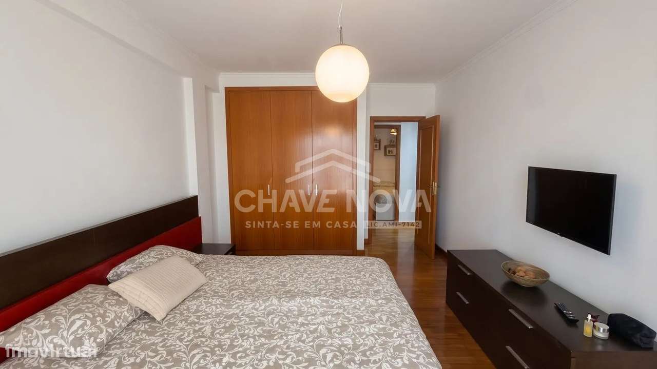 Apartamento T1+1 Último Piso c/ Lugar de Garagem em Canidelo - Gaia-8