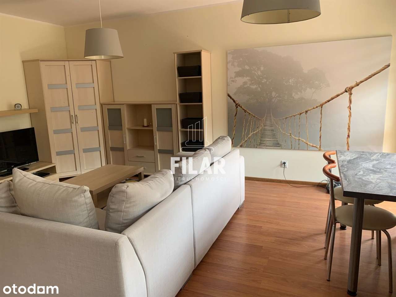 Os. Dolina Cisów, cisza i spokój, balkon, hala-1