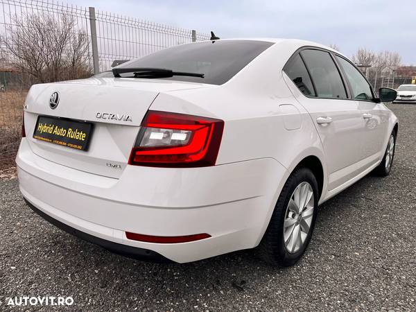 Skoda Octavia 2.0 TDI DSG 4X4 Style - 4