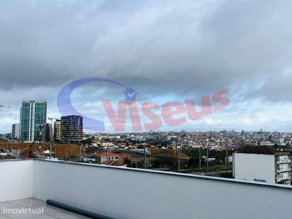 Apartamento T3 Penthouse Coimbrões-12