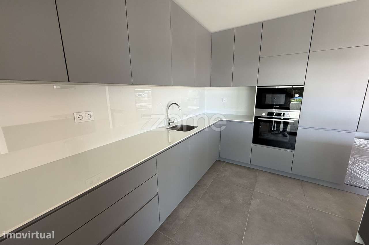 Apartamento T2 novo, com terraço e piscina, em Ponta Delgada-11