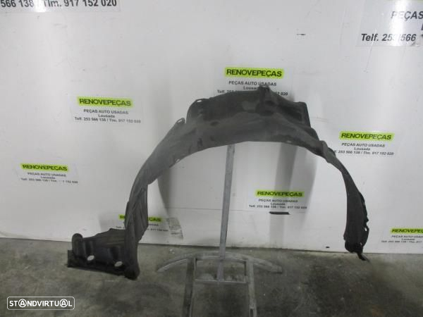 Cave Roda Frente Esq  Nissan Primera (P11) - 1