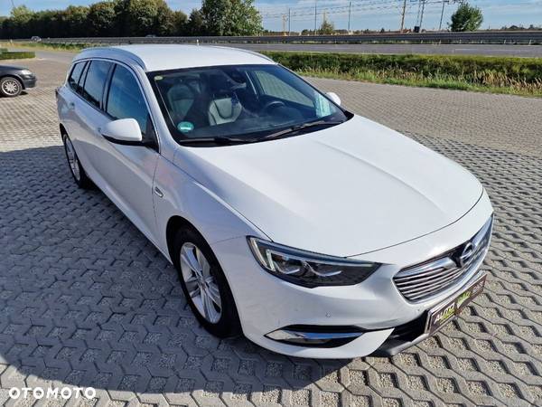 Opel Insignia - 36