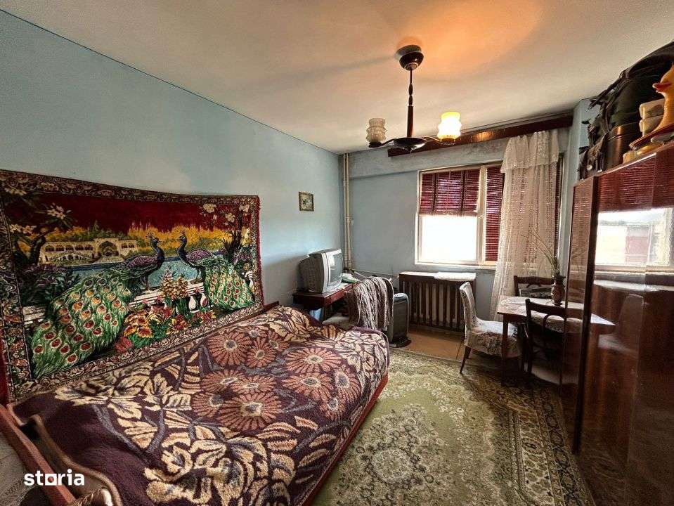 - Apartament 2 camere confort 1 Calarasilor Viziru, etaj intermediar - Imagine principală: 2/4