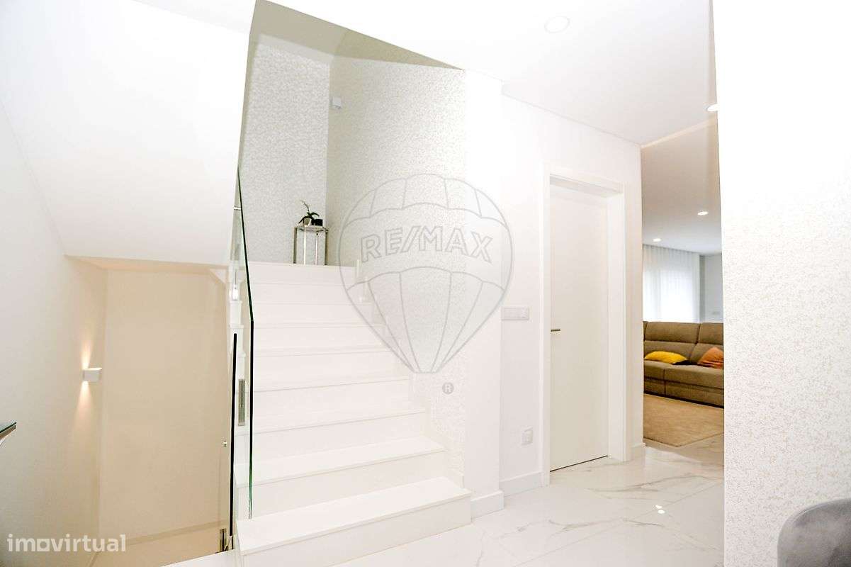 Moradia T4 para arrendamento - Grande imagem: 4/45