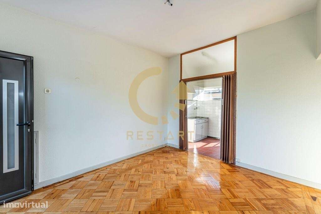 Oportunidade de Investimento | Andar Moradia em São Mamede de Infesta - Grande imagem: 4/26