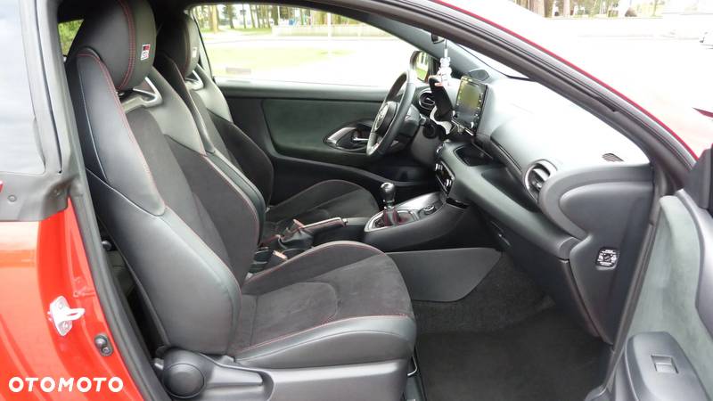 Toyota Yaris GR 1.6 Dynamic - 36