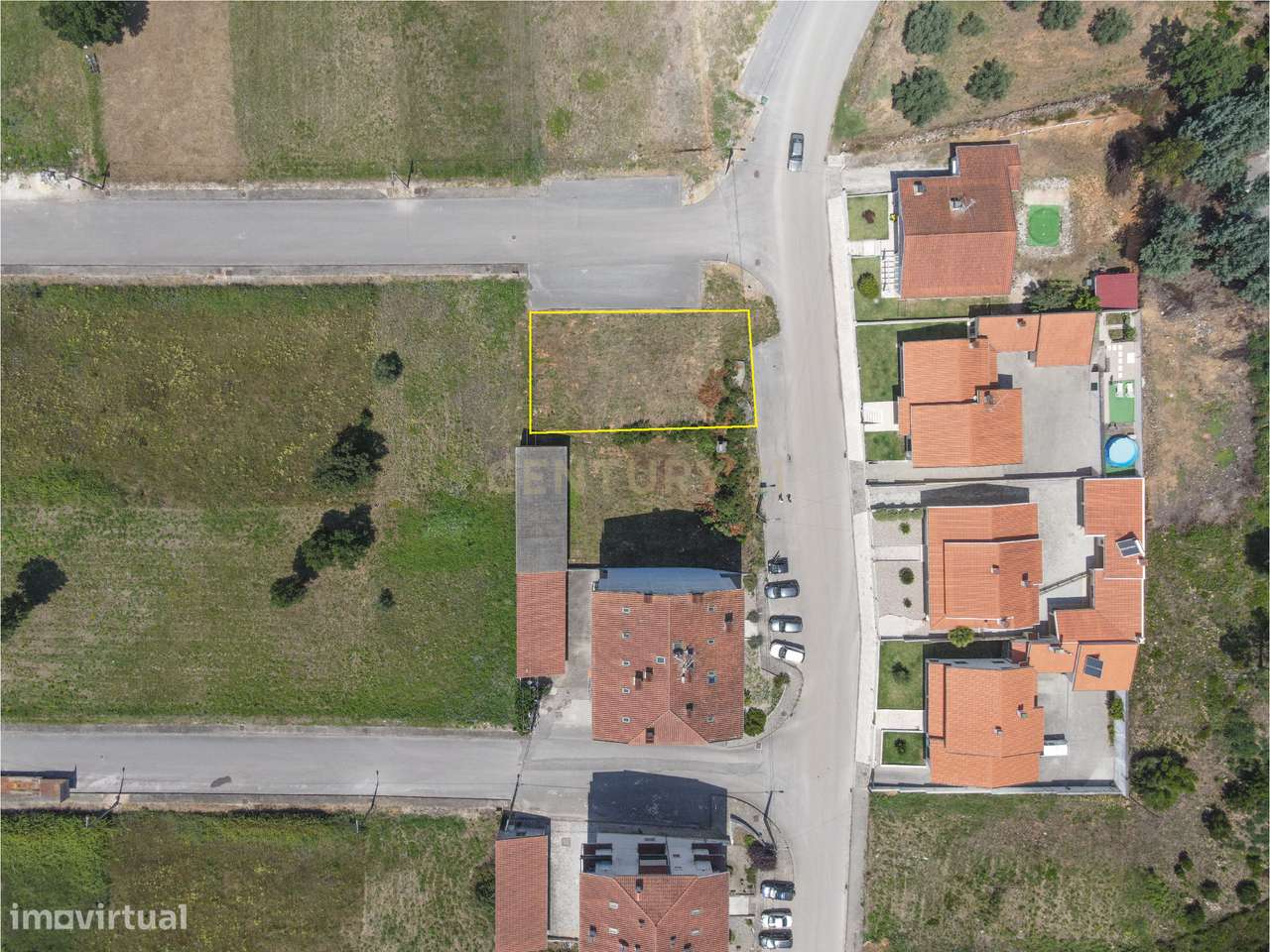 Lote para 6 Apartamentos em Serpins, Lousã - Grande imagem: 4/17