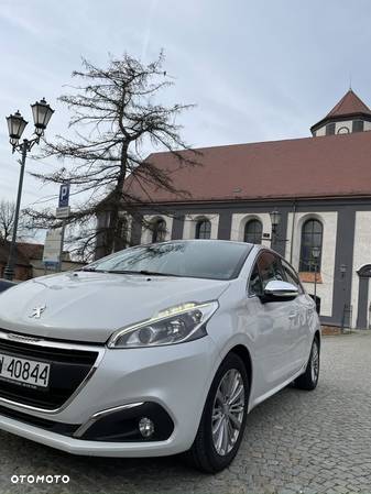 Peugeot 208 1.2 PureTech Allure - 21