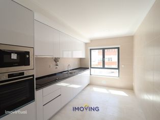 Apartamento T2 Novo - Arrecadação - L...