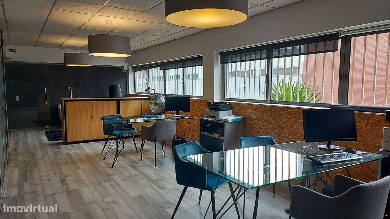 Pavilhão no Pq. Industrial das Sete Fontes, Braga - Grande imagem: 3/16