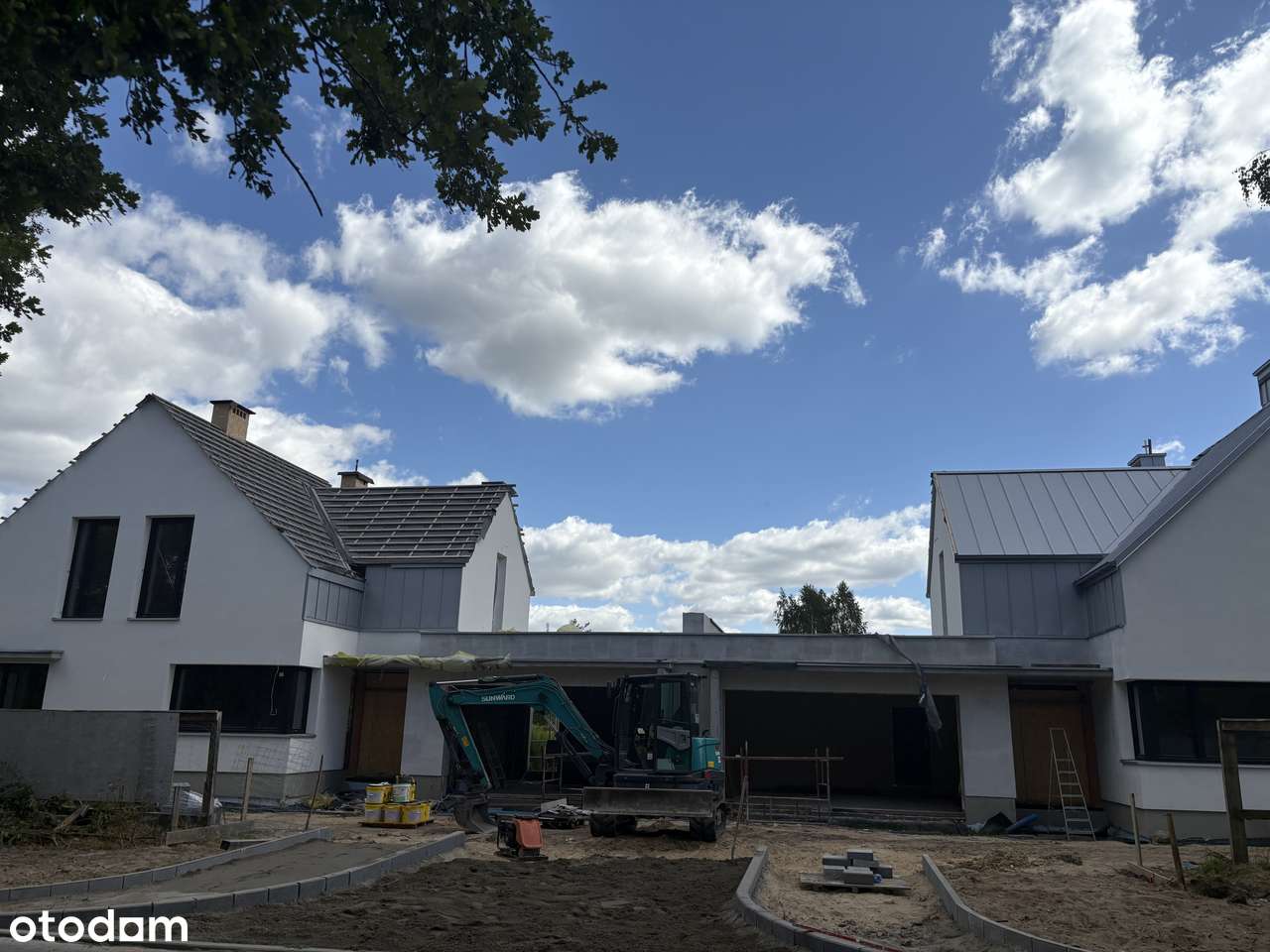 Nowoczesny bliźniak w zielonej okolicy – komfortowy dom w Żółwinie-5