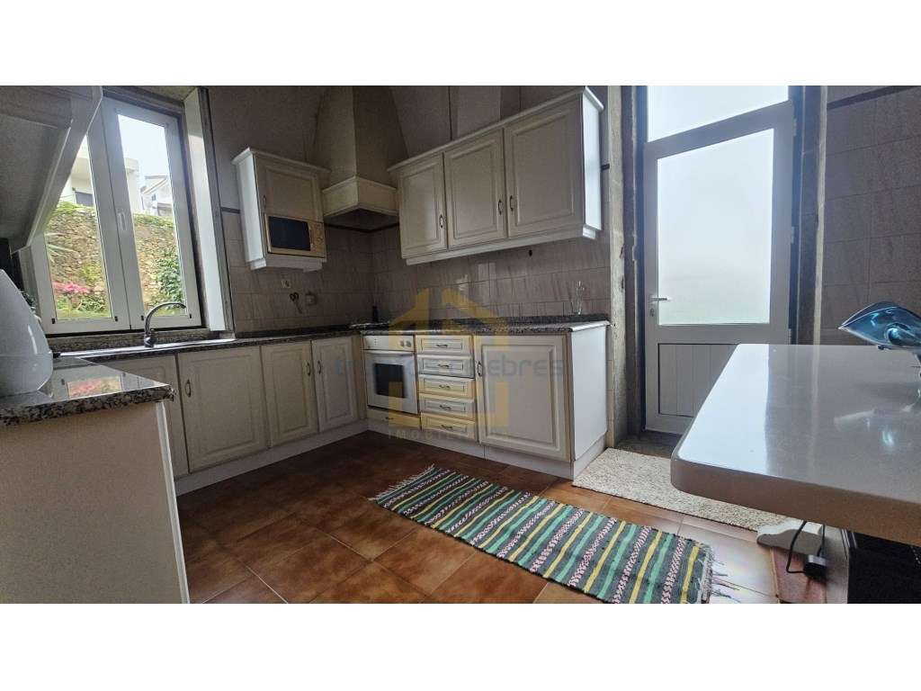 Moradia Rústica em Pedra T4 com Terreno - Póvoa de Varzim-10