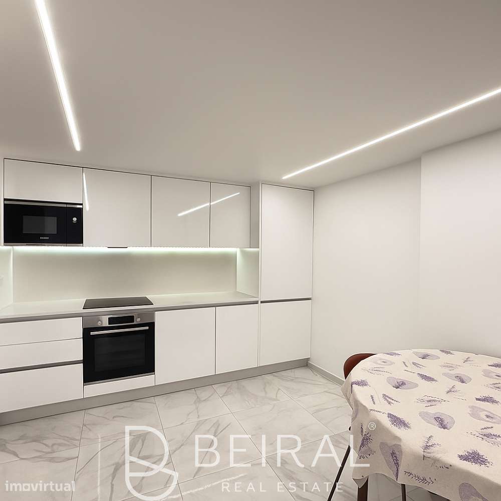 Espaço comercial espaçoso e luminoso no centro de Lisboa-30